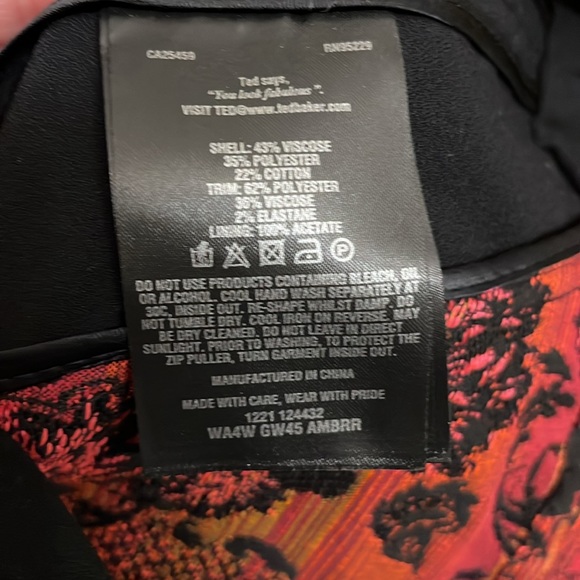 NWT Ted Baker Knit Top Jacquared Floral Tapestry Black Red Pink Cap Sleeve Shirt - Picture 5 of 5